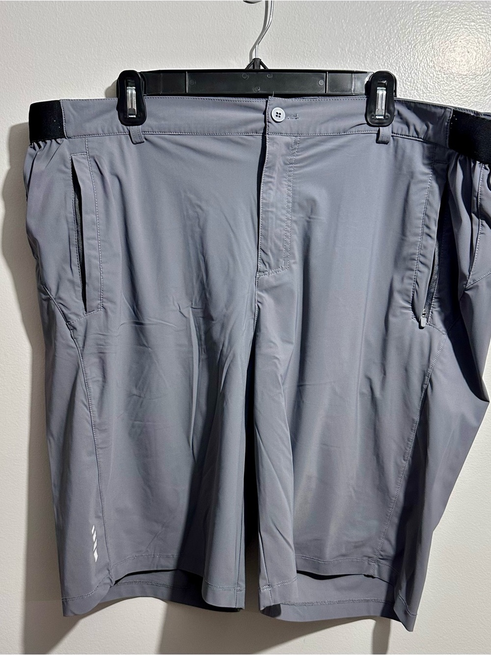 OutdoorSports Gray Hybrid Shorts - Lightweight Performance Size 40 (1261)
